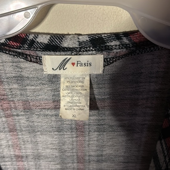 Red black and grey flannel light jacket by M ❤️ Fasis XL - Picture 2 of 3